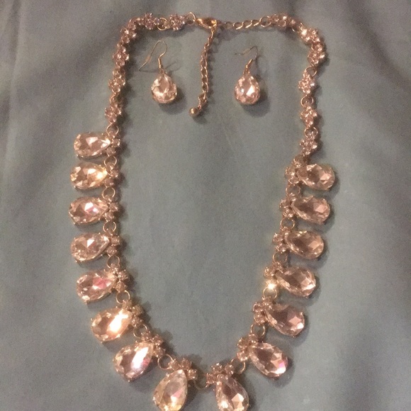 Jewelry - Picture 1 of 1